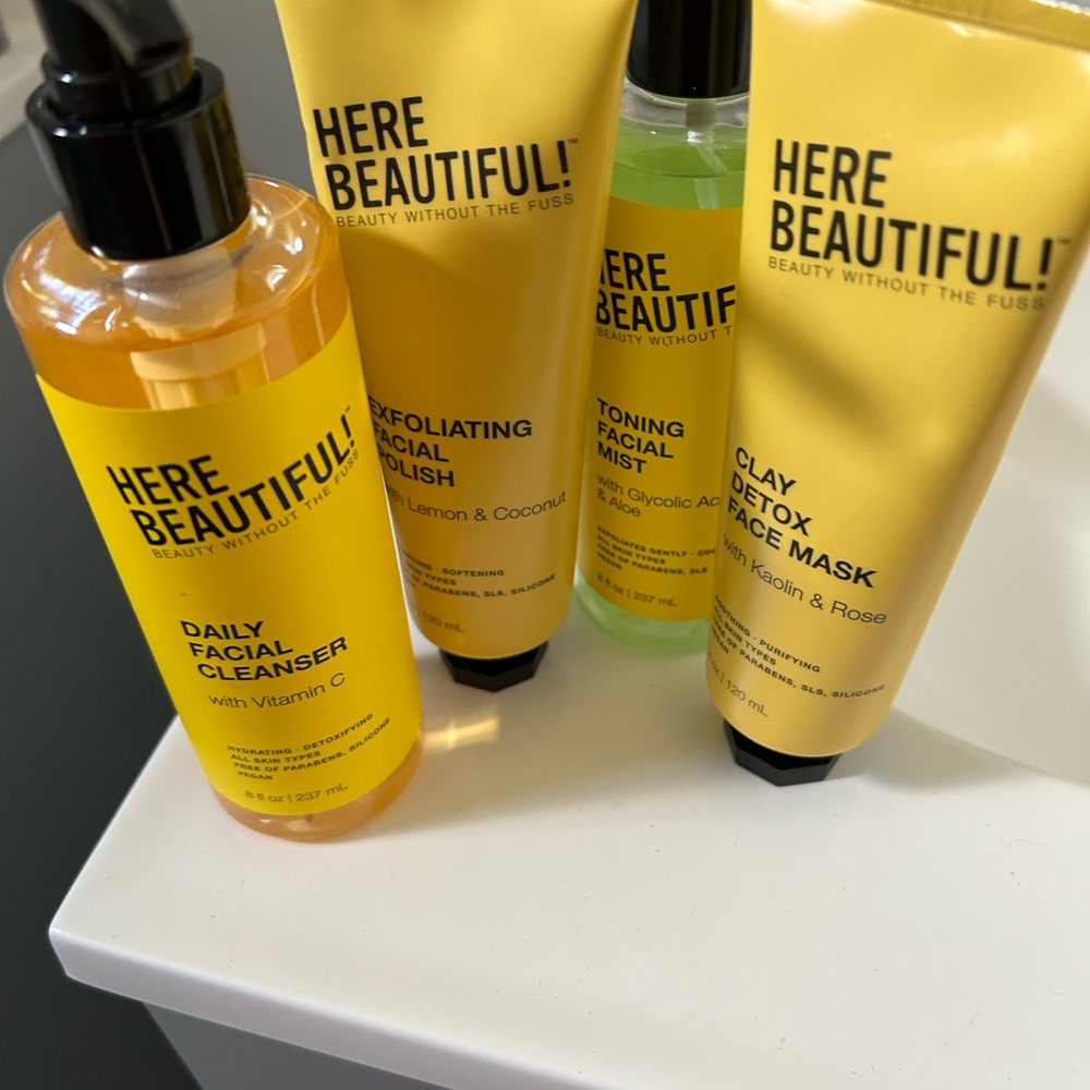 Here Beautiful! Skincare Set